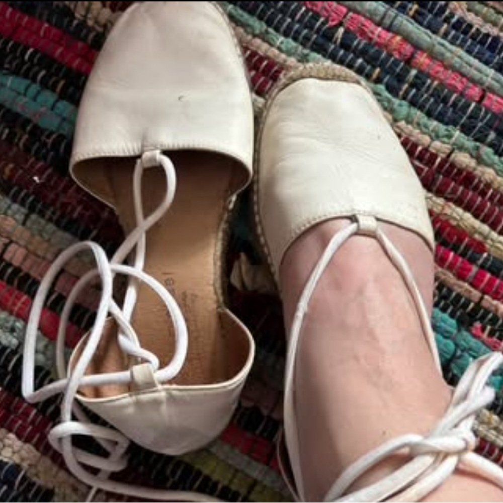 Woman’s Leather designer lace-up espadrille flats SZ8.5